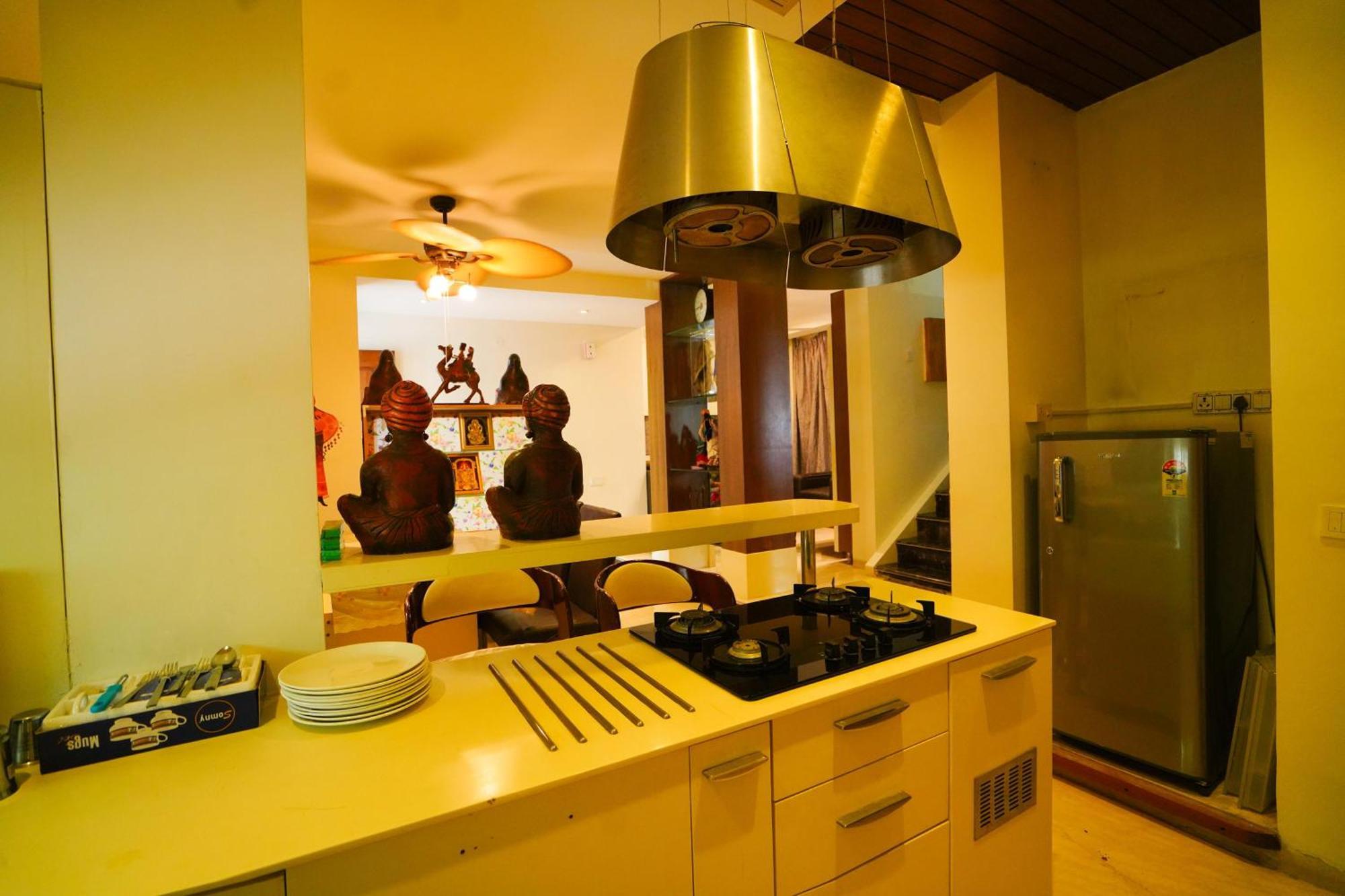 Golden Villa - Duplex House With Private Theater - Near To Alipiri And Bhudevi Ttd Ticket Counter And Kapilateertham Tirupati Bagian luar foto
